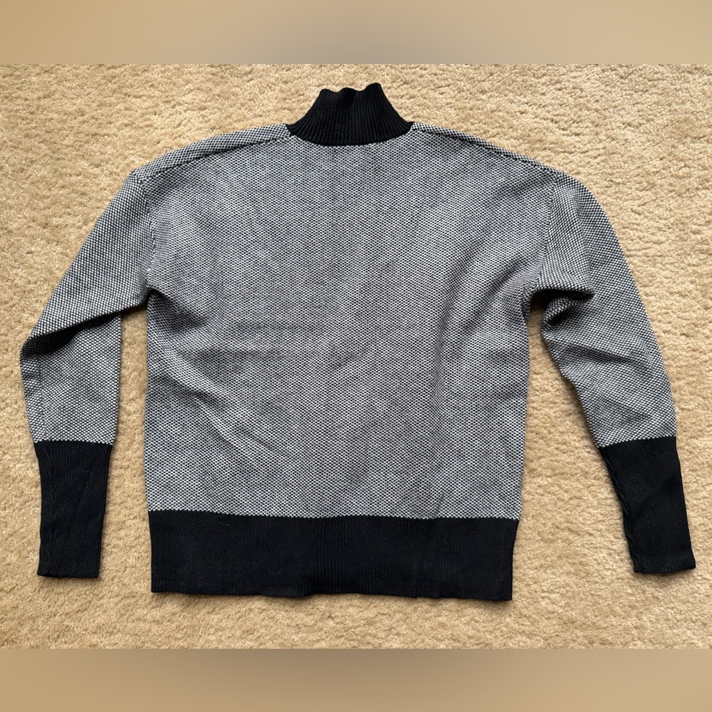 Rachel Zoe Women’s Black and White Sweater Size Medium